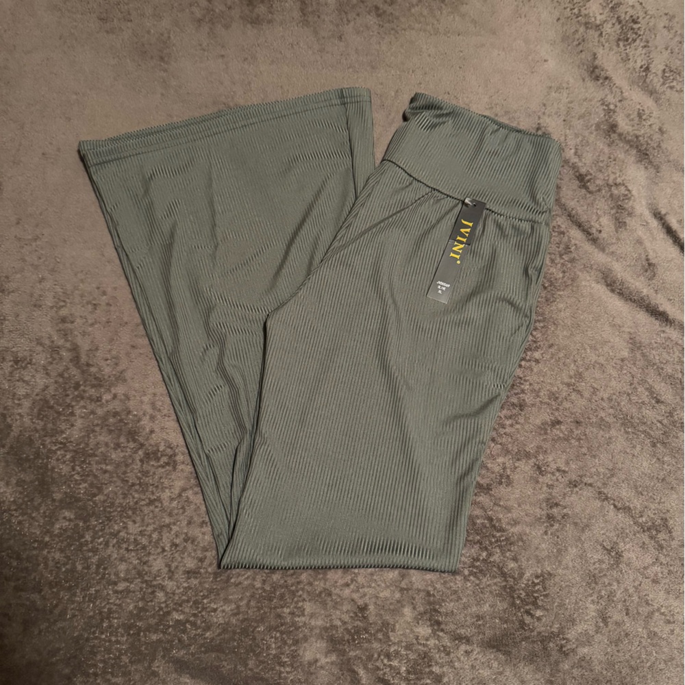JVINI Green Flared Leggings Smooth Synthetic Fabric